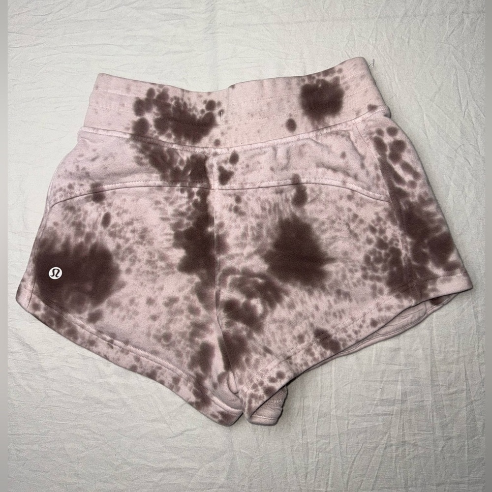 Lululemon Inner Glow High-Rise Terry shorts in the Marble Dye size 2
